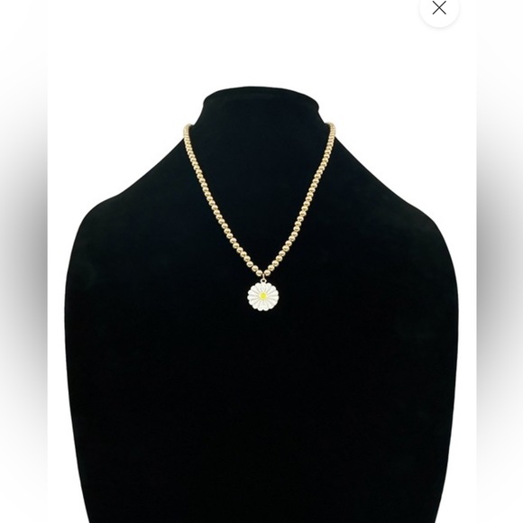 NWT! Daisy Enamel Gold Ball Mid to Long Necklace - Picture 4 of 5